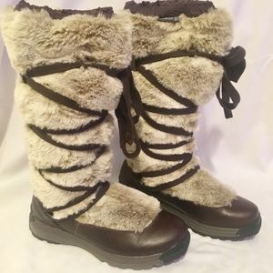 Merrell Women’s Katia Waterproof Boots US 8 Brown